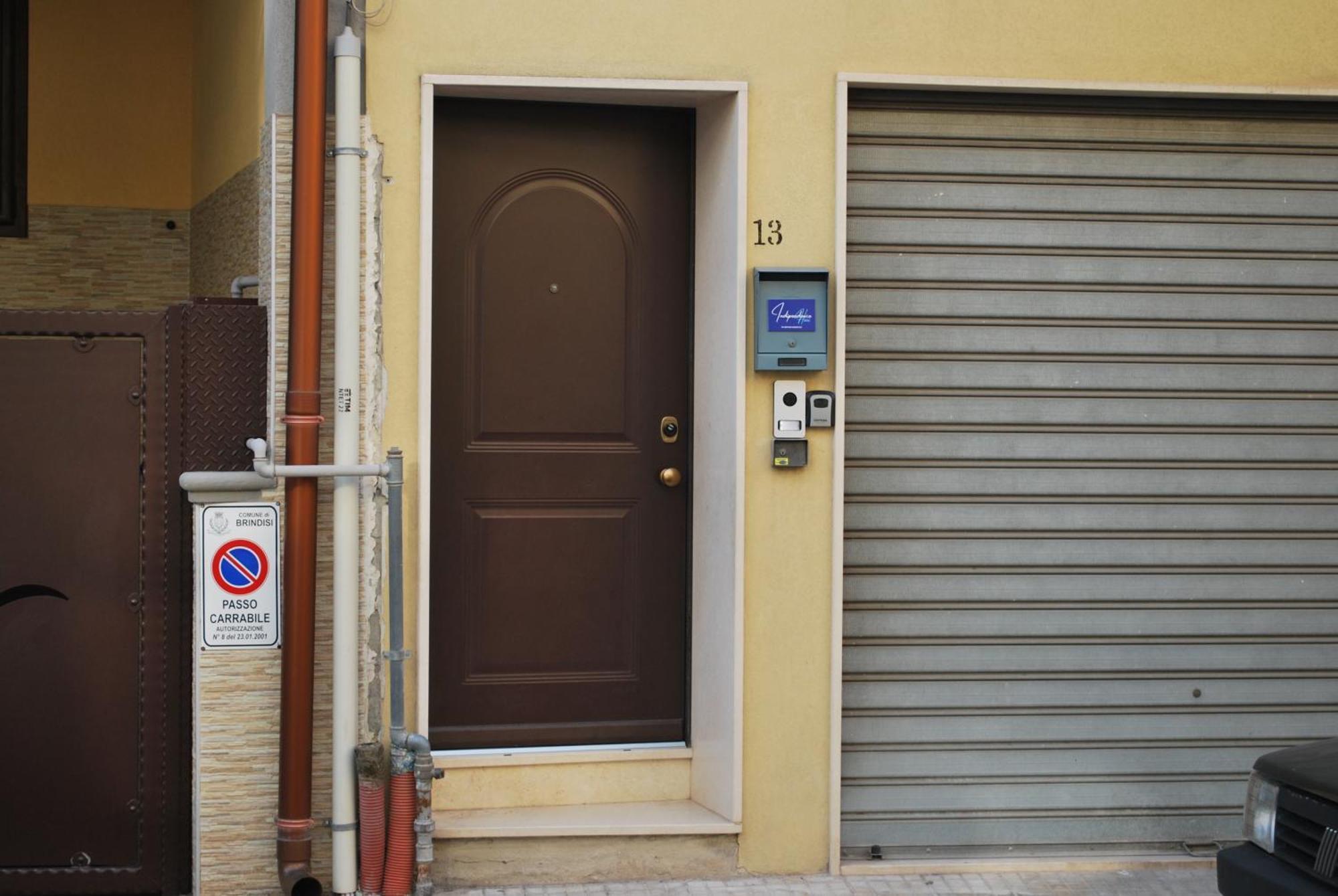 Indipendence Home Brindisi Exteriör bild